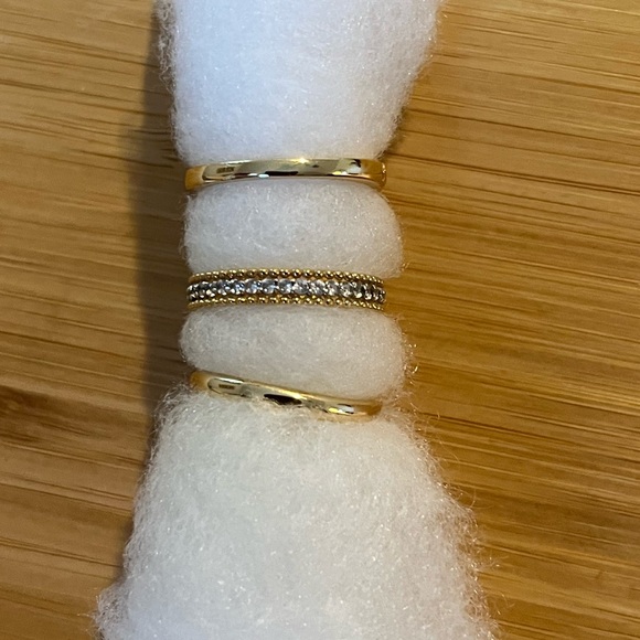 3 Ring Bundle Featuring gorgeous stones - Picture 2 of 5